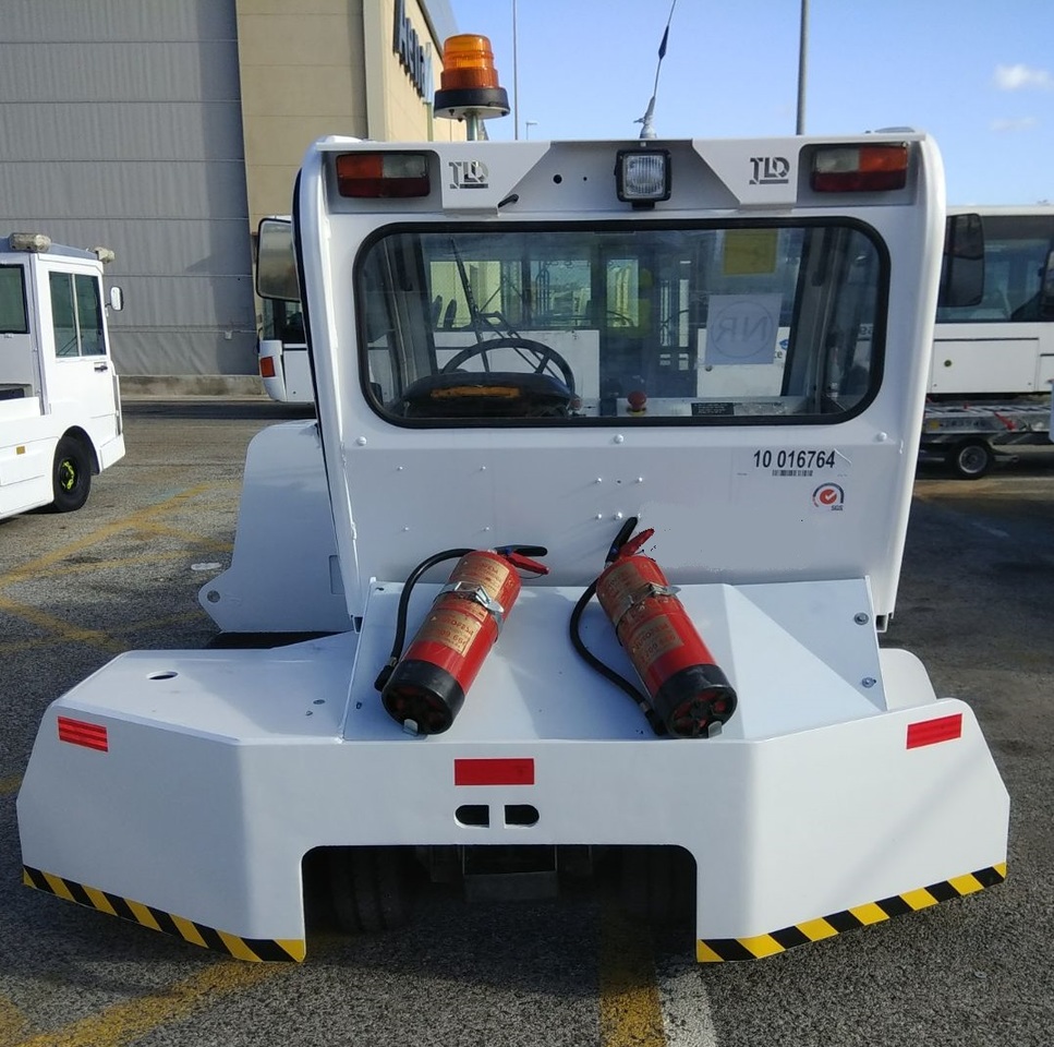 TLD Towbarless Pushback TPX 100 E - Ťahač lietadiel: obrázok 2 TLD Towbarless Pushback TPX 100 E - Ťahač lietadiel: obrázok 2