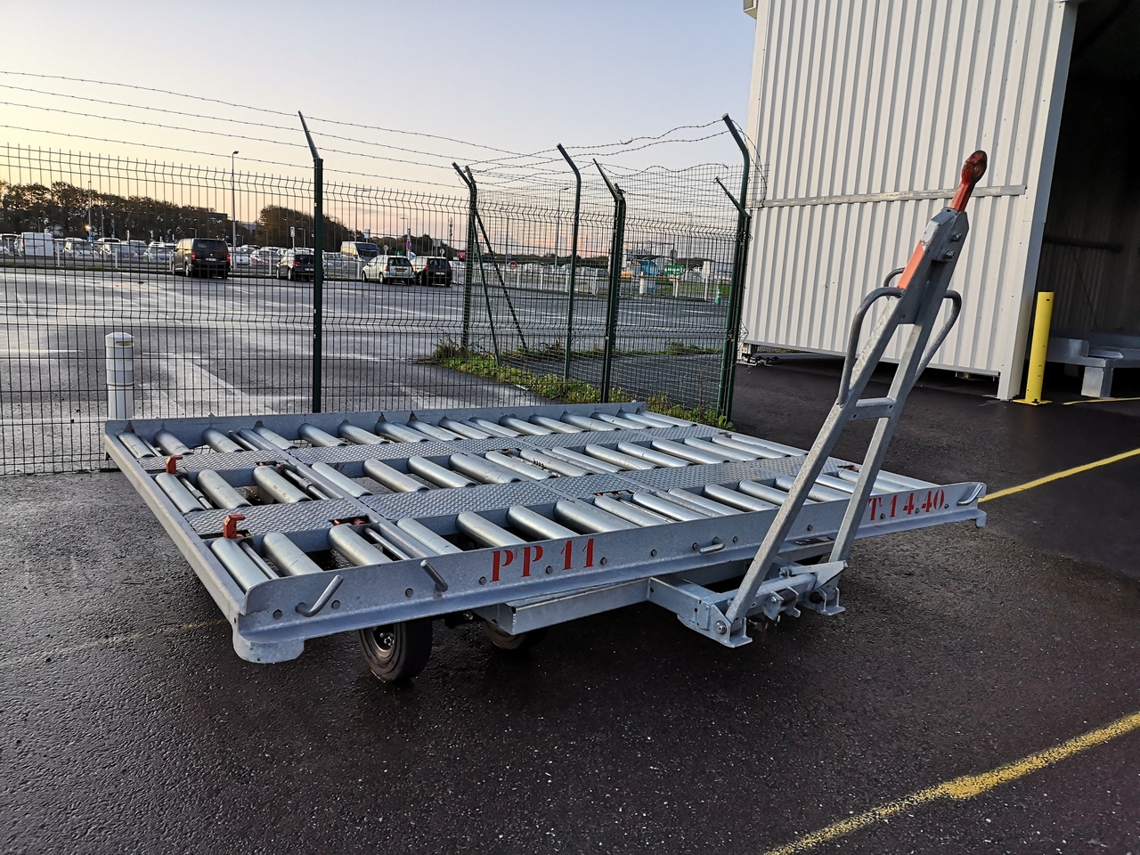 Miloco Cargo Pallet Dollies - Vybavenie letiskových plôch: obrázok 2 Miloco Cargo Pallet Dollies - Vybavenie letiskových plôch: obrázok 2