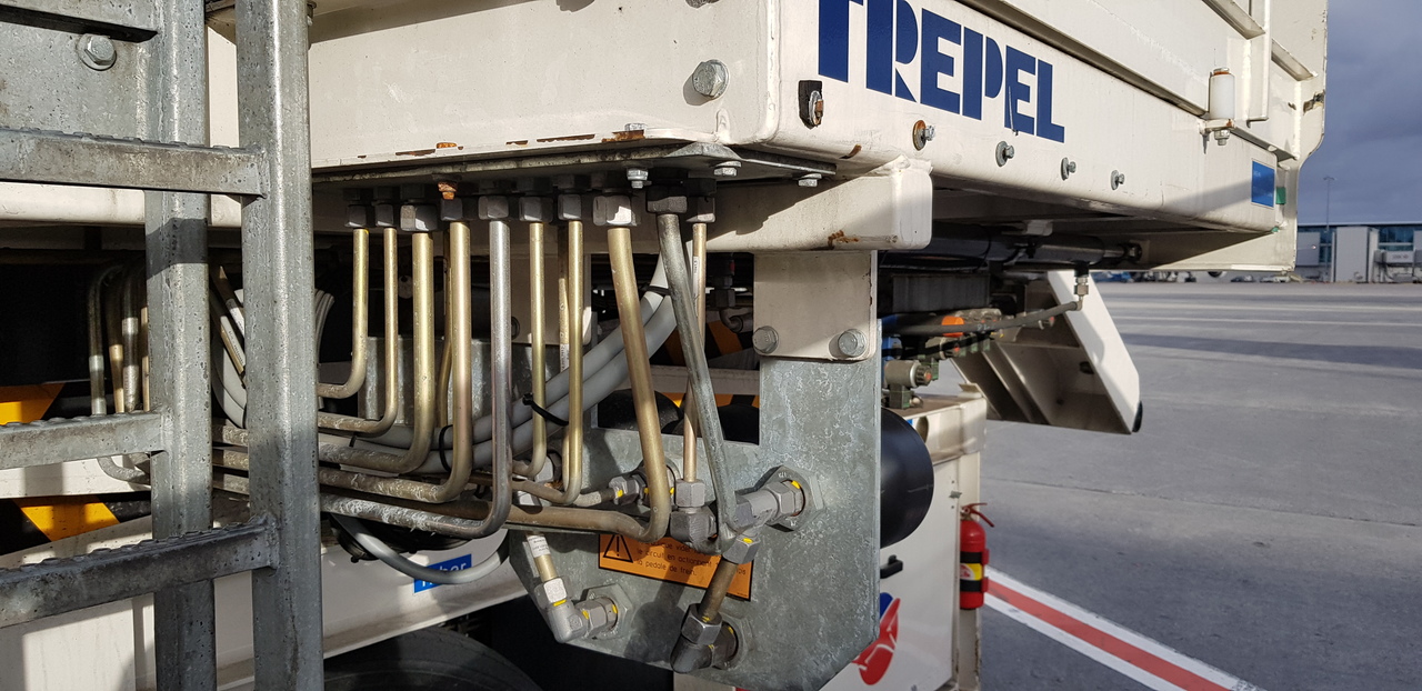 Loader Universal Trepel 70U - Nakladač kontajnerov/ Paliet: obrázok 4 Loader Universal Trepel 70U - Nakladač kontajnerov/ Paliet: obrázok 4