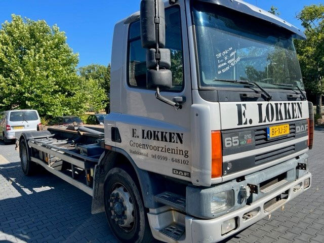 DAF 65.210 FA65.210 - Kontejnérový podvozek/ Výměnná nástavba: obrázok 2 DAF 65.210 FA65.210 - Kontejnérový podvozek/ Výměnná nástavba: obrázok 2