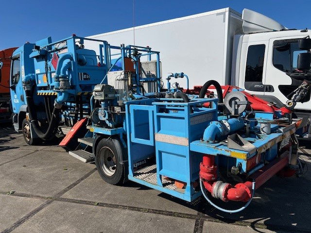 DAF LF 45 FA45.130 LF - Cisternové vozidlo: obrázok 4 DAF LF 45 FA45.130 LF - Cisternové vozidlo: obrázok 4