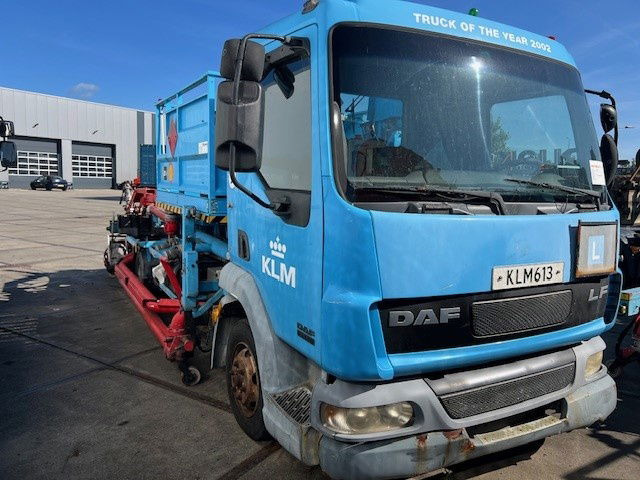 DAF LF 45 FA45.130 LF - Cisternové vozidlo: obrázok 2 DAF LF 45 FA45.130 LF - Cisternové vozidlo: obrázok 2