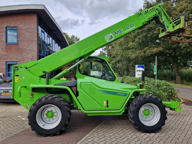 Merlo P40.17 - Teleskopický nakladač: obrázok 1 Merlo P40.17 - Teleskopický nakladač: obrázok 1