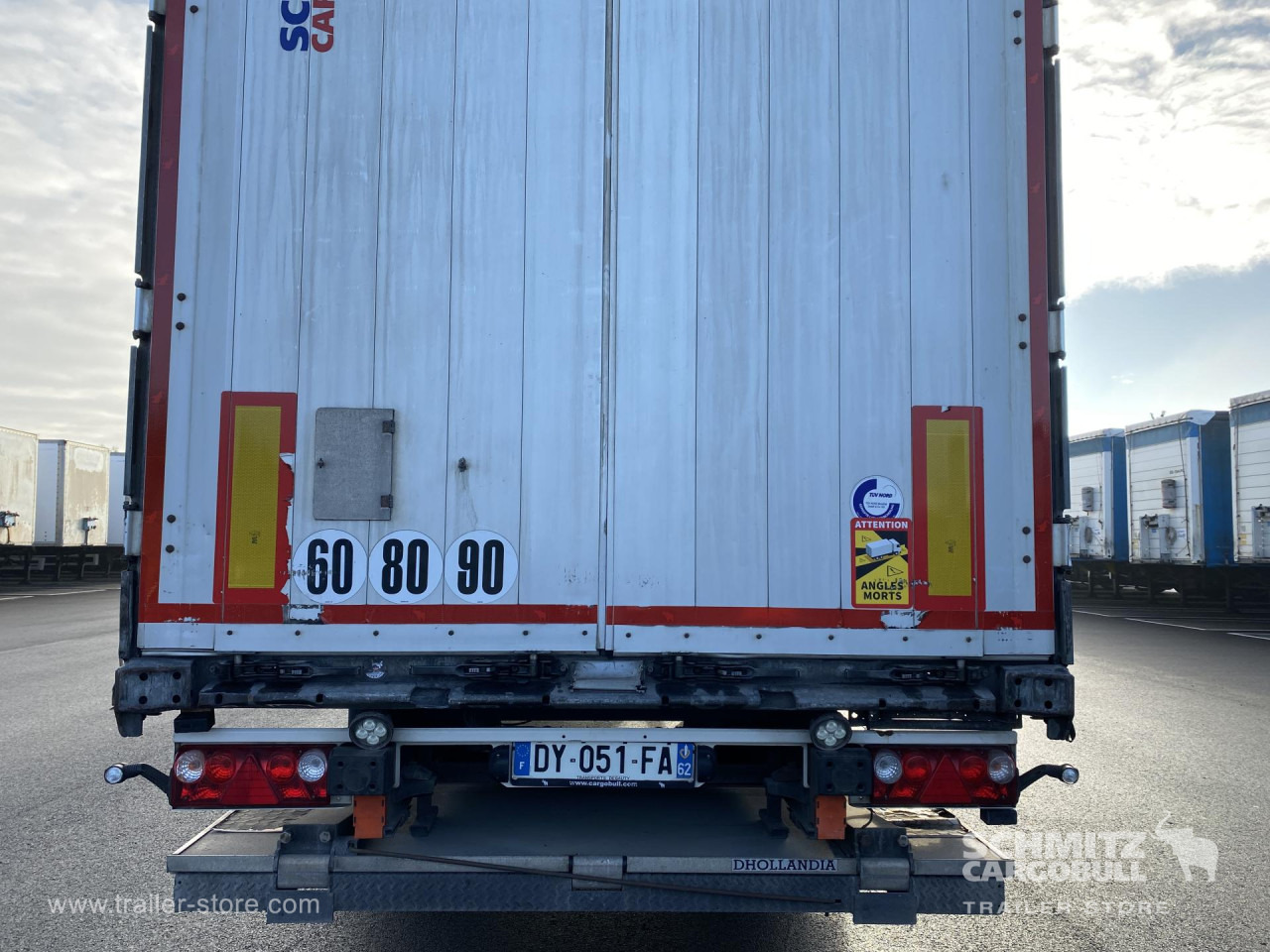 SCHMITZ Curtainsider Standard Taillift - Plachtový náves: obrázok 2 SCHMITZ Curtainsider Standard Taillift - Plachtový náves: obrázok 2