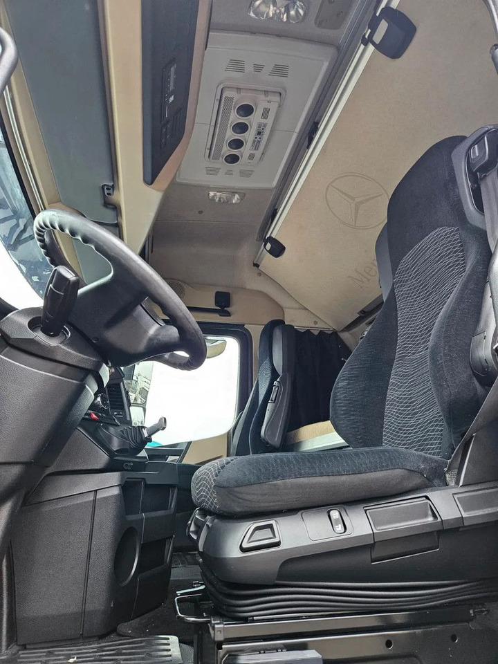 Mercedes-Benz Actros 1845 Standard-BigSpace-Stand Klima-2 Unit - Ťahač: obrázok 3 Mercedes-Benz Actros 1845 Standard-BigSpace-Stand Klima-2 Unit - Ťahač: obrázok 3