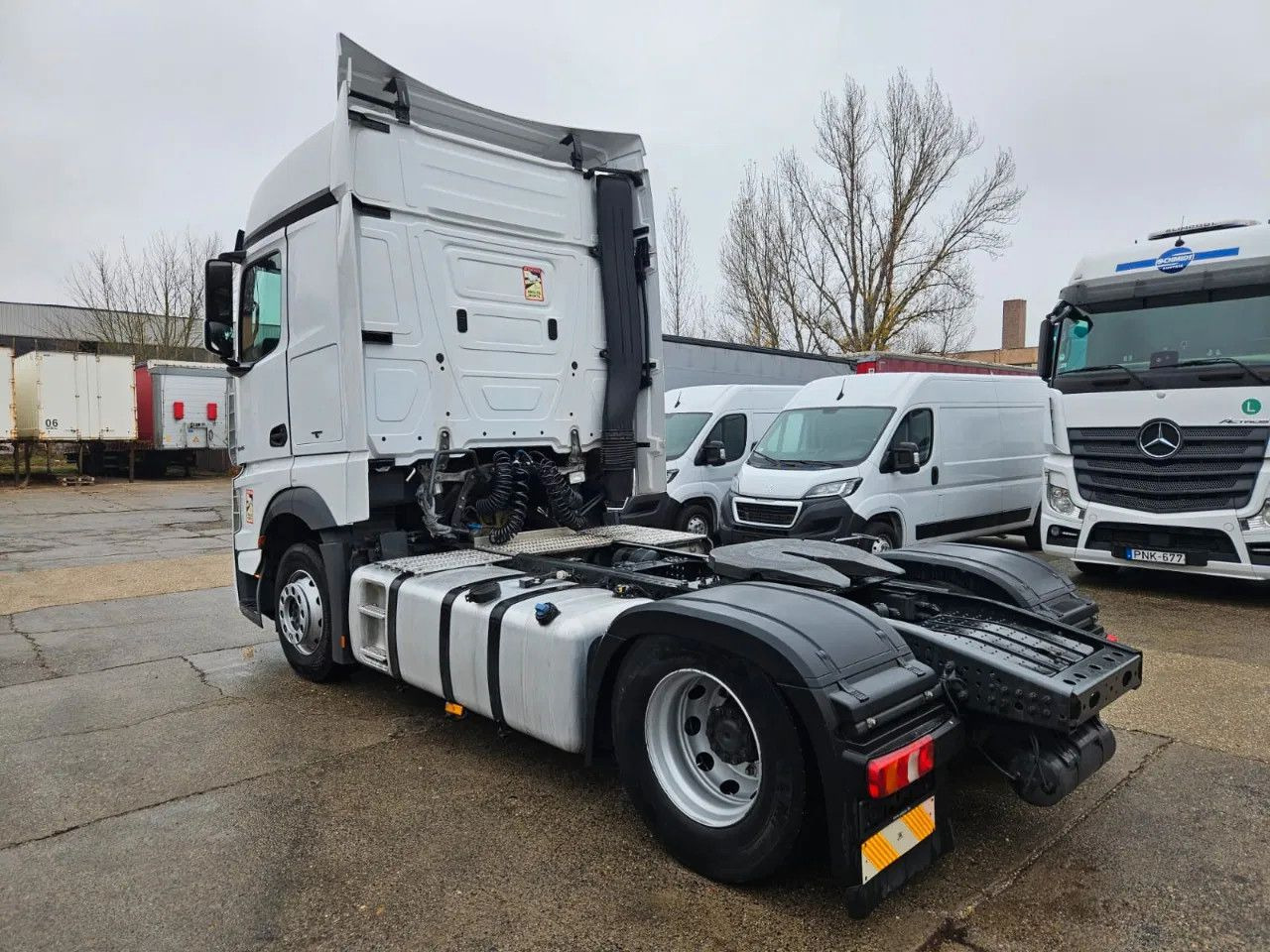 Mercedes-Benz Actros 1845 Standard-BigSpace-Stand Klima-2 Unit - Ťahač: obrázok 4 Mercedes-Benz Actros 1845 Standard-BigSpace-Stand Klima-2 Unit - Ťahač: obrázok 4