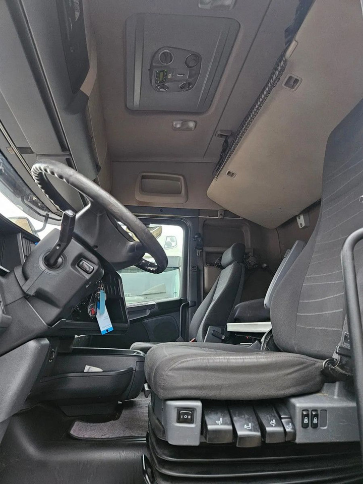 Scania R410 Mega StandKlima Highline - 4 units in stock - Ťahač: obrázok 5 Scania R410 Mega StandKlima Highline - 4 units in stock - Ťahač: obrázok 5