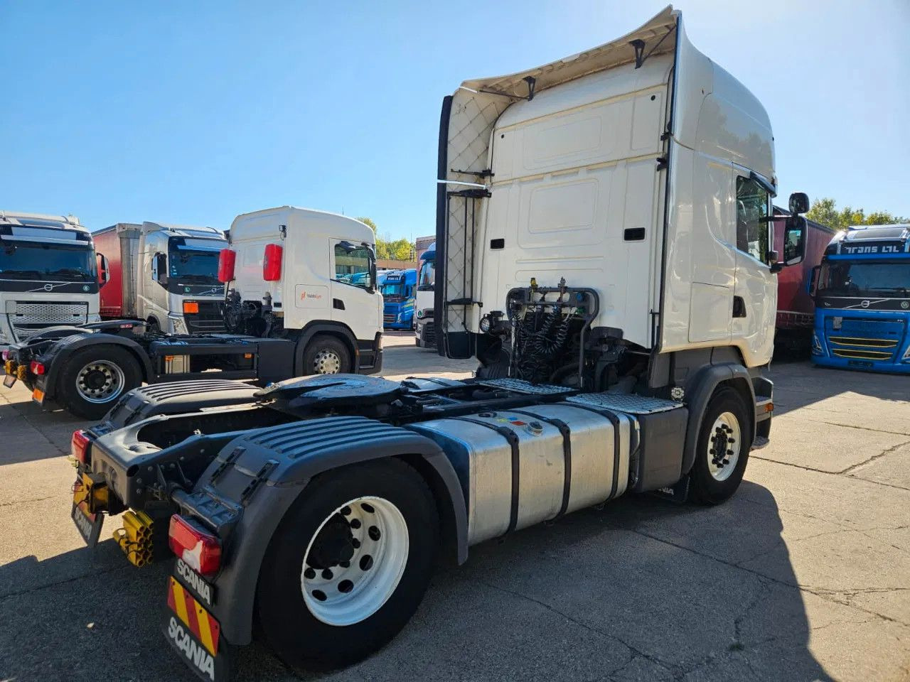 Scania R410 Standard-Topline-Opti Cruise - Ťahač: obrázok 3 Scania R410 Standard-Topline-Opti Cruise - Ťahač: obrázok 3