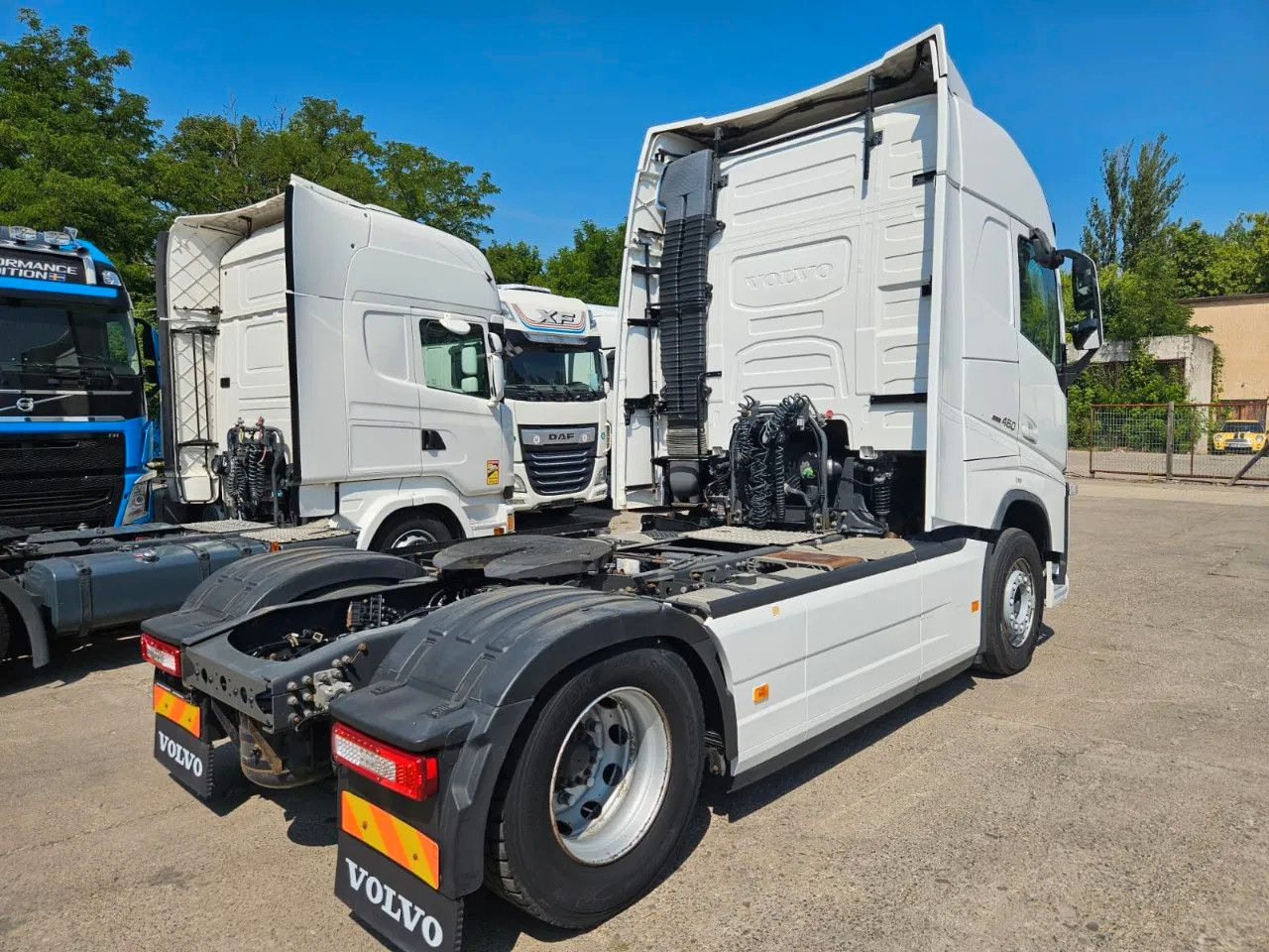 Volvo FH 460 Standard - Globe - Full Spoiler - Ťahač: obrázok 3 Volvo FH 460 Standard - Globe - Full Spoiler - Ťahač: obrázok 3
