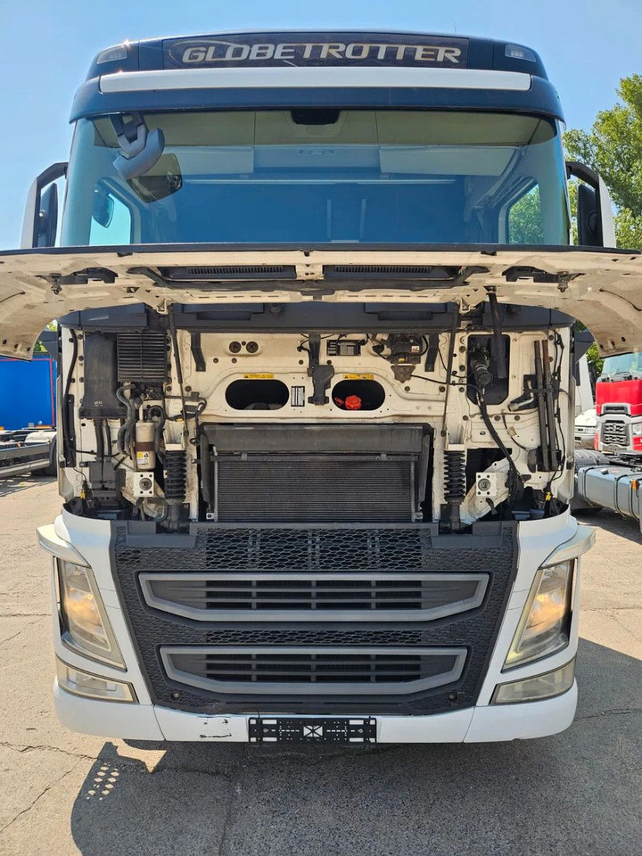 Volvo FH 460 Standard - Globe - Full Spoiler - Ťahač: obrázok 5 Volvo FH 460 Standard - Globe - Full Spoiler - Ťahač: obrázok 5