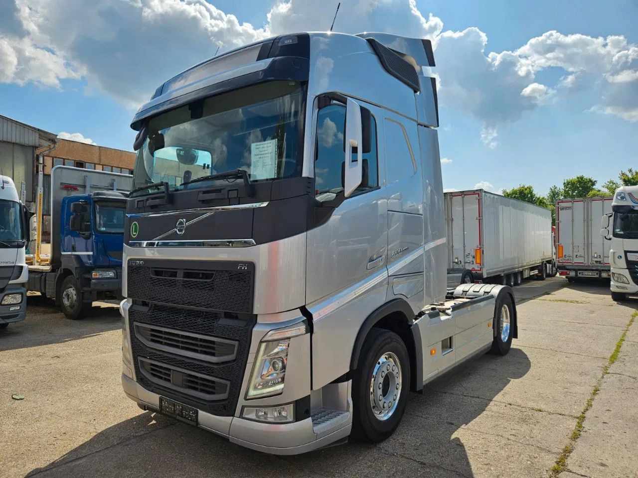 Volvo FH 500 Globe-Standard-Alloy W-ACC-DAS - Ťahač: obrázok 1 Volvo FH 500 Globe-Standard-Alloy W-ACC-DAS - Ťahač: obrázok 1
