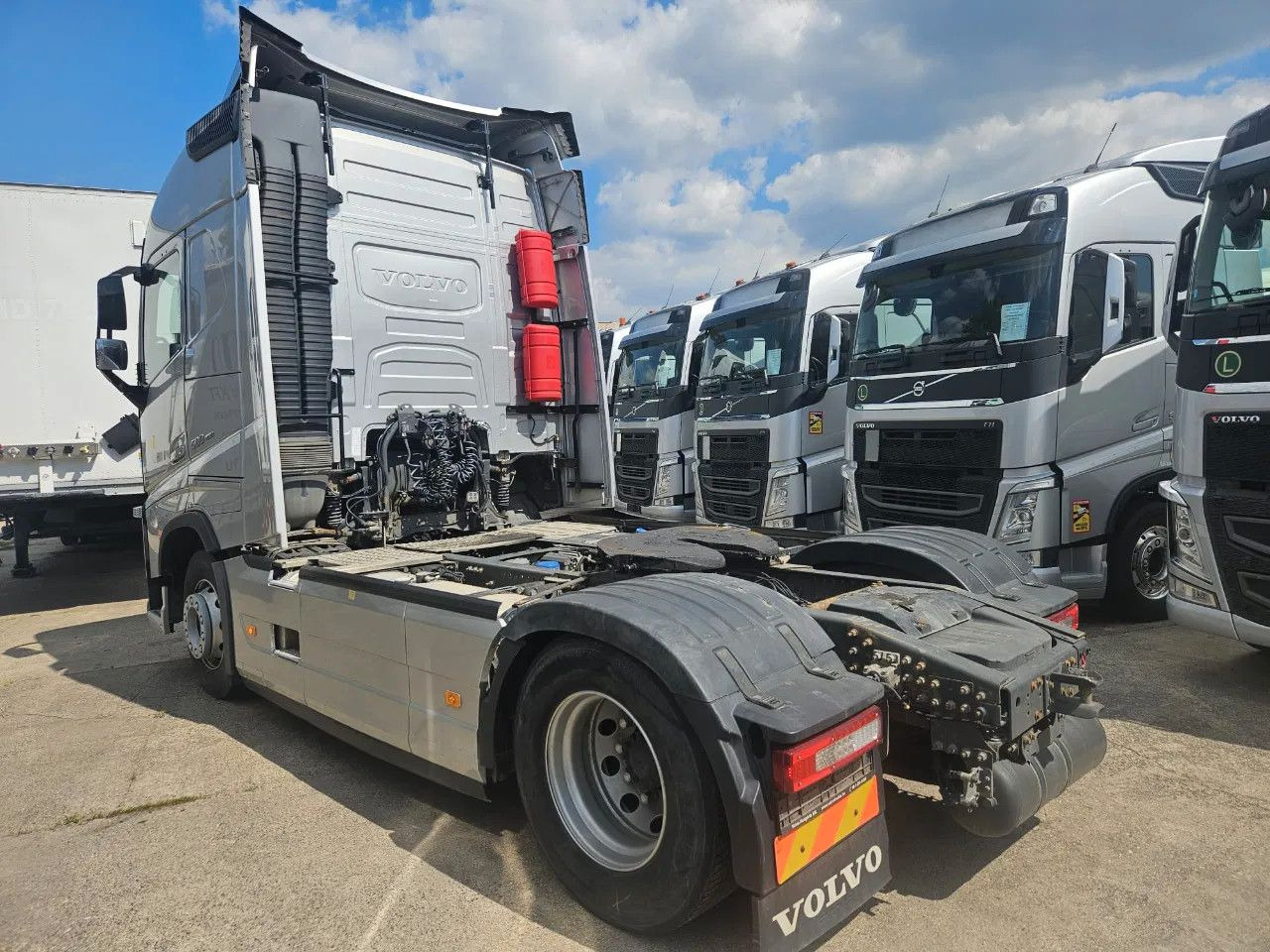 Volvo FH 500 Globe-Standard-I-Park- ACC- DAS-2 units - Ťahač: obrázok 4 Volvo FH 500 Globe-Standard-I-Park- ACC- DAS-2 units - Ťahač: obrázok 4