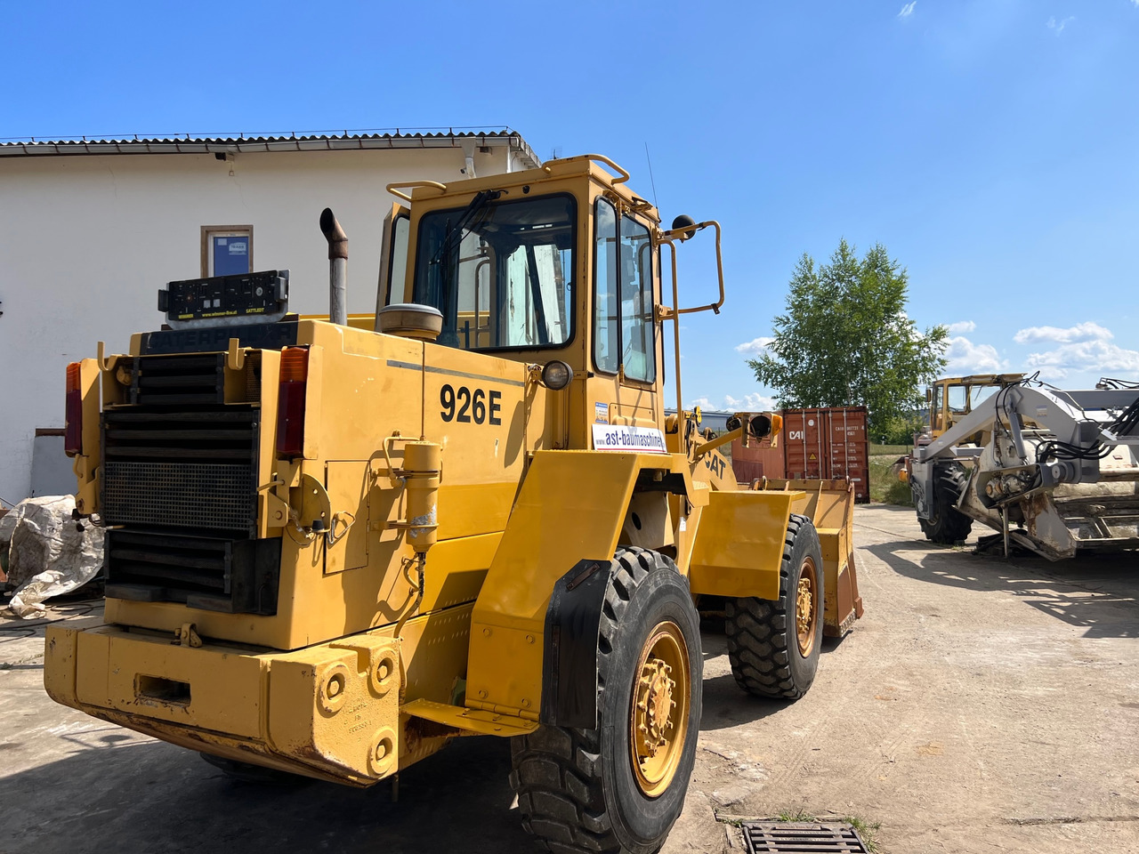 CATERPILLAR 926E - Stavebné stroje: obrázok 2 CATERPILLAR 926E - Stavebné stroje: obrázok 2