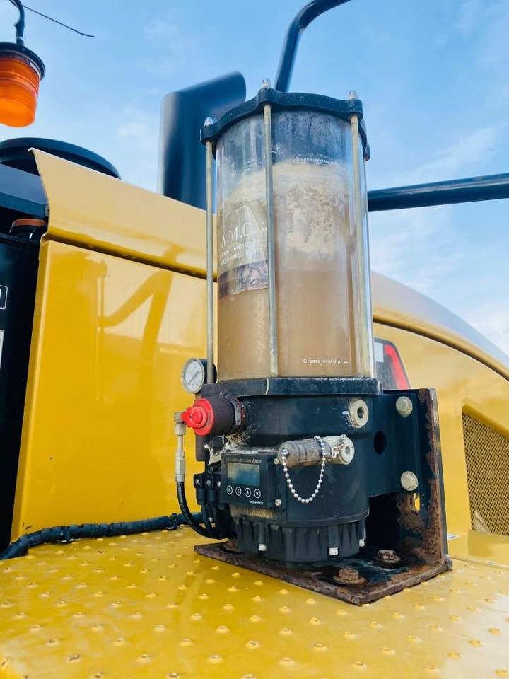 Kolesový nakladač CAT 950 GC: obrázok 11