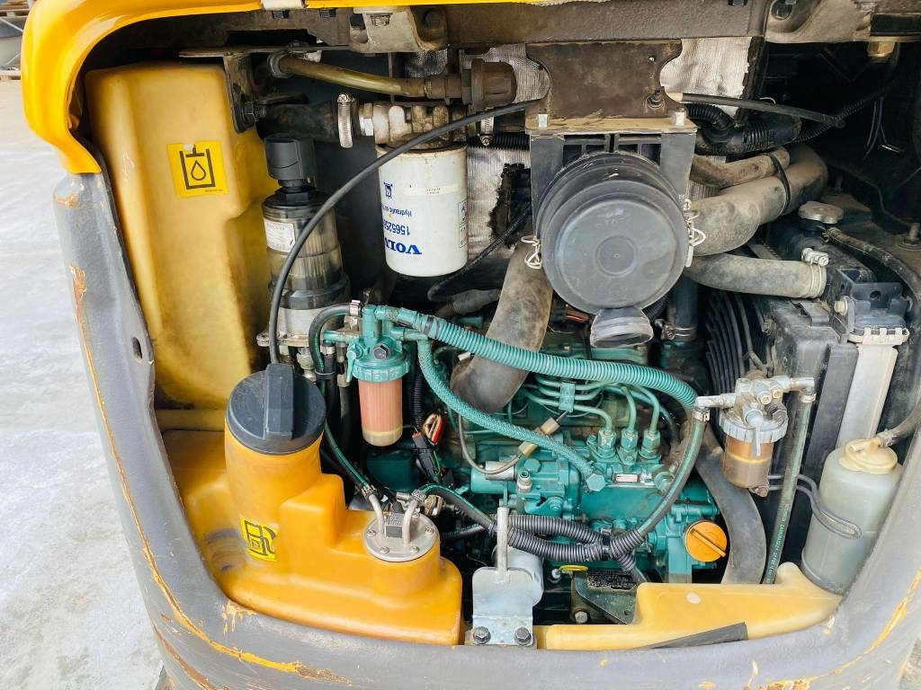 Mini rýpadlo Volvo EC 18 C: obrázok 9