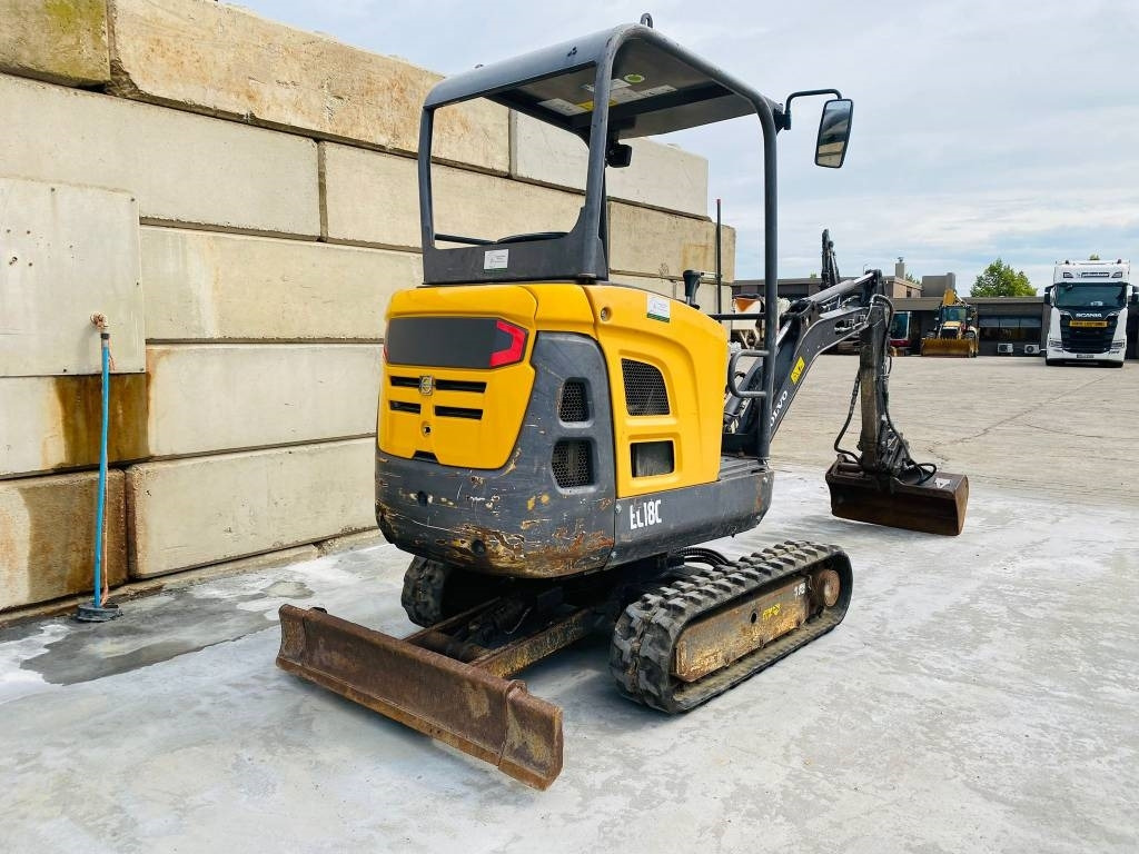 Volvo EC 18 C - Mini rýpadlo: obrázok 3 Volvo EC 18 C - Mini rýpadlo: obrázok 3