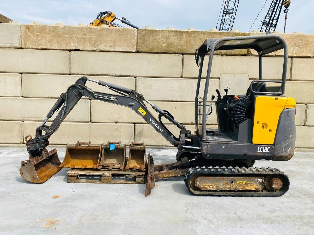 Volvo EC 18 C - Mini rýpadlo: obrázok 1 Volvo EC 18 C - Mini rýpadlo: obrázok 1