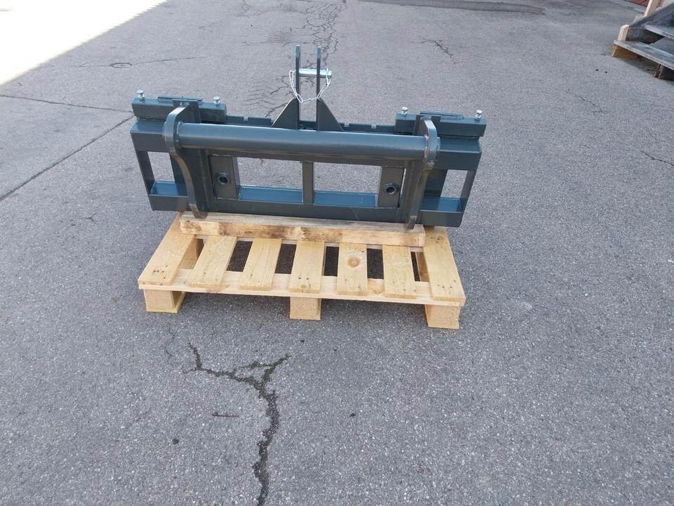 Adapter Manitou Teleskoplader auf 3 Punkt Kat II Palettengabel - Rýchloupínacia zariadenia: obrázok 3 Adapter Manitou Teleskoplader auf 3 Punkt Kat II Palettengabel - Rýchloupínacia zariadenia: obrázok 3