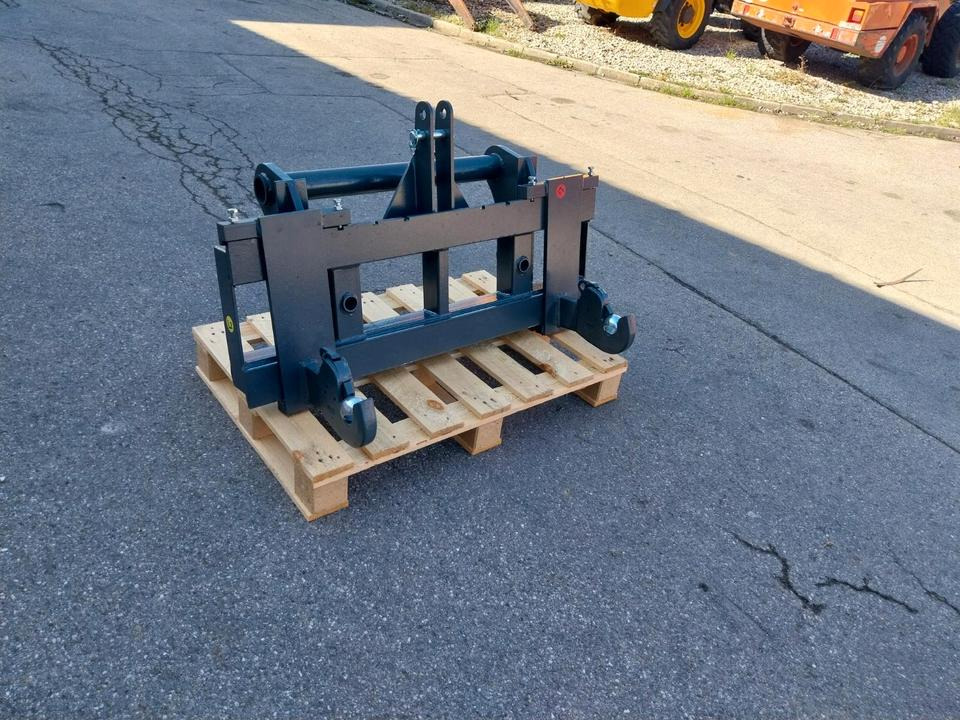 Adapter Manitou Teleskoplader auf 3 Punkt Kat II Palettengabel - Rýchloupínacia zariadenia: obrázok 1 Adapter Manitou Teleskoplader auf 3 Punkt Kat II Palettengabel - Rýchloupínacia zariadenia: obrázok 1