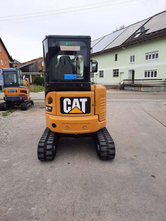 CAT 303E - Mini rýpadlo: obrázok 4 CAT 303E - Mini rýpadlo: obrázok 4
