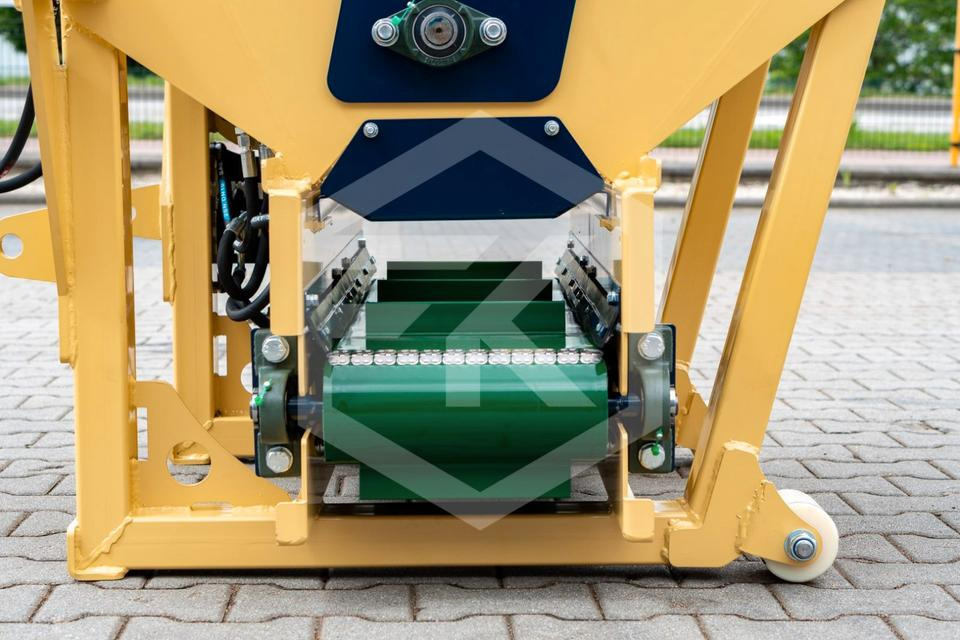 Nový Stroj a zariadenia na chov hospodárskych zvierat Liegeboxen Einstreugerät Futterverteilgerät Hoflader Teleskoplade: obrázok 8