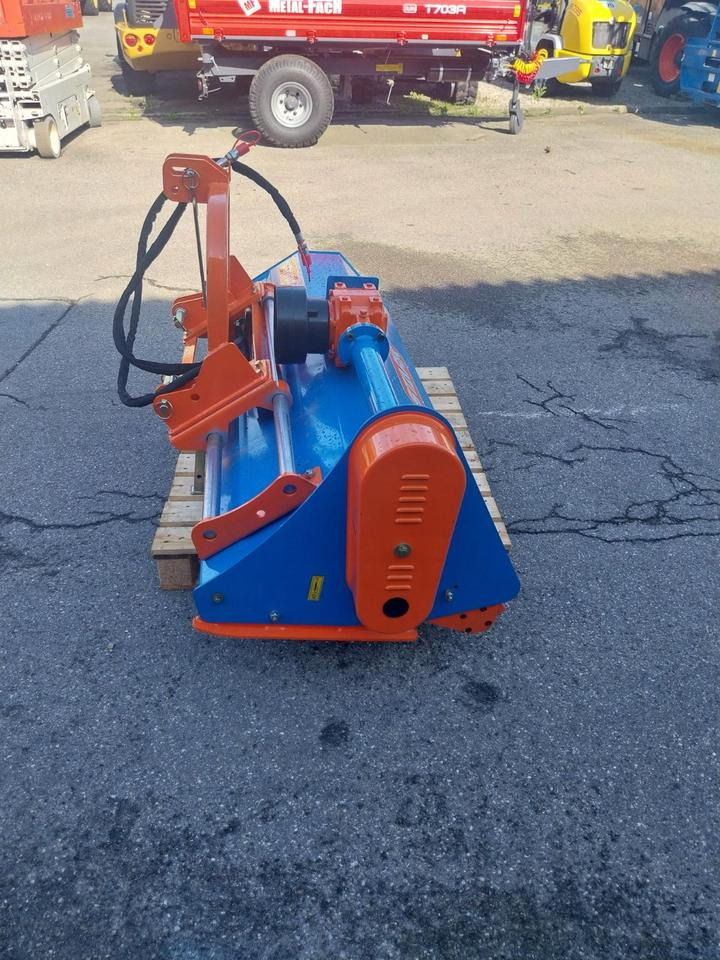 Mulcher Schlegelmulcher Stark KMH 175 hydr. Seitenverschub - Kladivkový mulčovač: obrázok 5 Mulcher Schlegelmulcher Stark KMH 175 hydr. Seitenverschub - Kladivkový mulčovač: obrázok 5