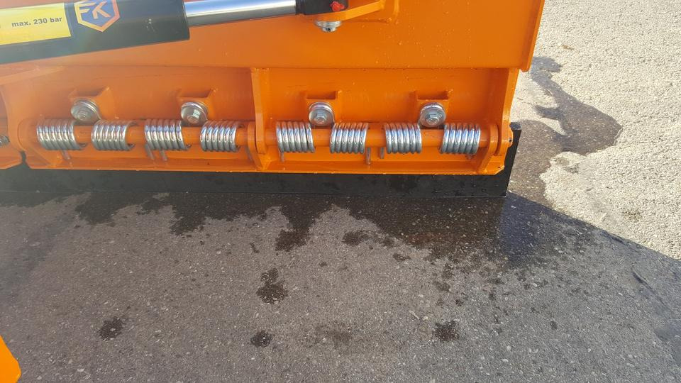 Schneeschild 1,8m Weidemann Kommunal Schlepper Radlader Hoflader - Radlica na sneh: obrázok 5 Schneeschild 1,8m Weidemann Kommunal Schlepper Radlader Hoflader - Radlica na sneh: obrázok 5