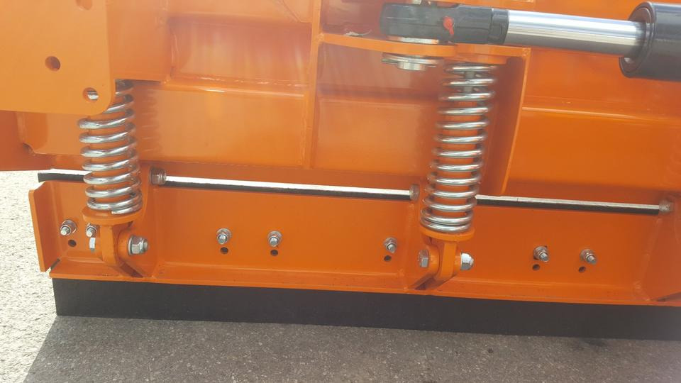 Schneeschild Samasz Vario Schneepflug Cat Schlepper Radlader - Radlica na sneh: obrázok 5 Schneeschild Samasz Vario Schneepflug Cat Schlepper Radlader - Radlica na sneh: obrázok 5