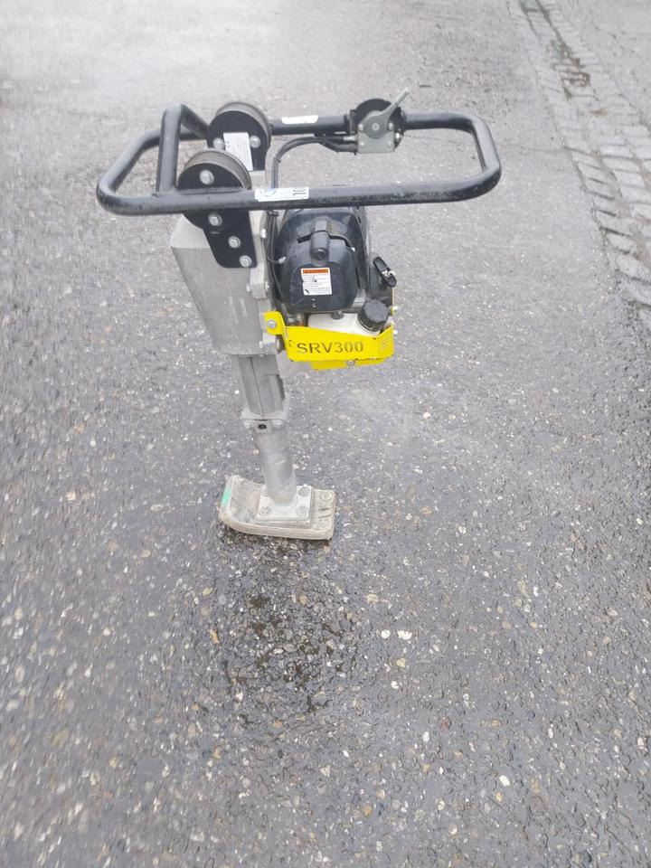 Weber SRV 300 II Stampfer Frosch Verdichter Rüttelplatte - Vibračné dusadlo: obrázok 1 Weber SRV 300 II Stampfer Frosch Verdichter Rüttelplatte - Vibračné dusadlo: obrázok 1