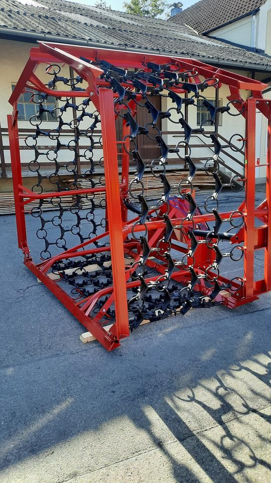 Wiesenegge 6 - 8m Wiesenstriegel Wiesenschleppe Traktor Egge - Lúčne brány: obrázok 4 Wiesenegge 6 - 8m Wiesenstriegel Wiesenschleppe Traktor Egge - Lúčne brány: obrázok 4