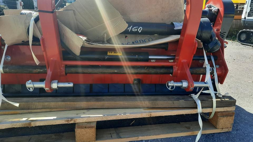 Neuer Schlegelmulcher Talex 1,5m hydr. Seitenverschub Mulcher - Kladivkový mulčovač: obrázok 5 Neuer Schlegelmulcher Talex 1,5m hydr. Seitenverschub Mulcher - Kladivkový mulčovač: obrázok 5