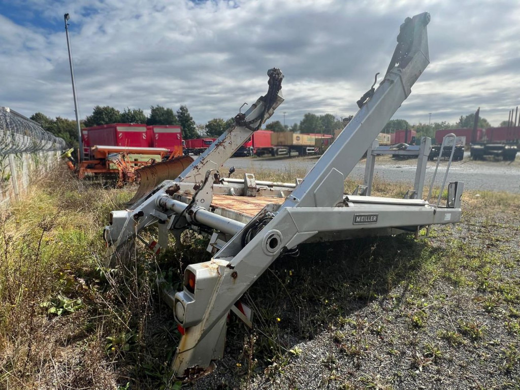 Abrollcontainer Abrollcont. als Meiller Absetzkipper - Hákový nosič kontajnerov: obrázok 4 Abrollcontainer Abrollcont. als Meiller Absetzkipper - Hákový nosič kontajnerov: obrázok 4