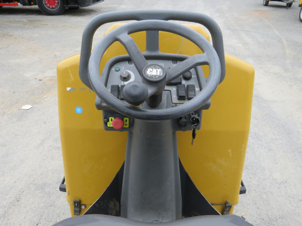 CATERPILLAR Tandem-Vibrationswalze CB14 B Baumaschine - Valec: obrázok 3 CATERPILLAR Tandem-Vibrationswalze CB14 B Baumaschine - Valec: obrázok 3
