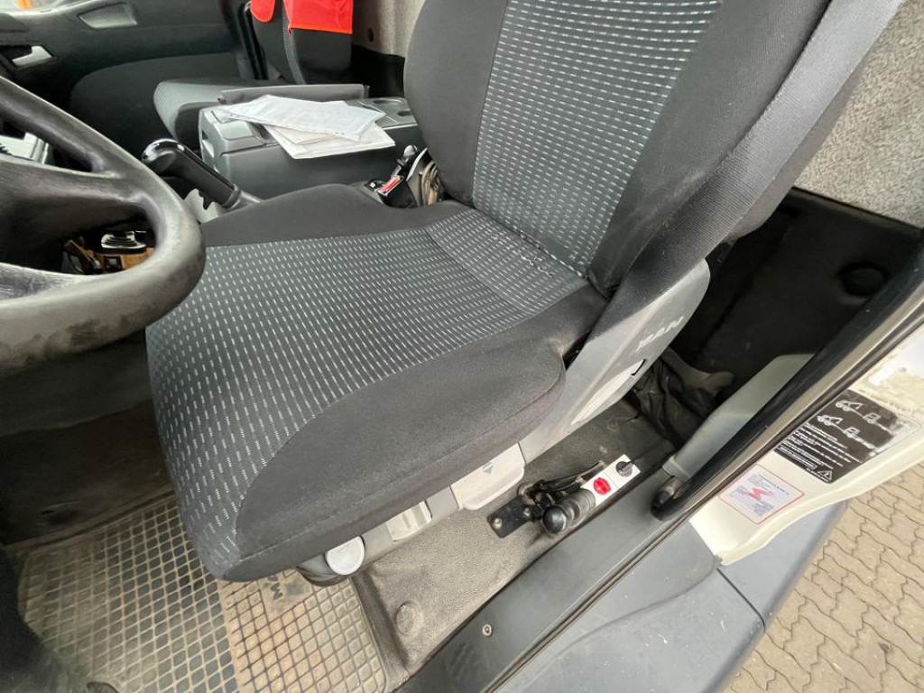 MAN TG-M 18.290 4x4 BB 2-Achs Allradkipper Kran Atlas 105+Funk - Sklápač, Auto s hydraulickou rukou: obrázok 3 MAN TG-M 18.290 4x4 BB 2-Achs Allradkipper Kran Atlas 105+Funk - Sklápač, Auto s hydraulickou rukou: obrázok 3