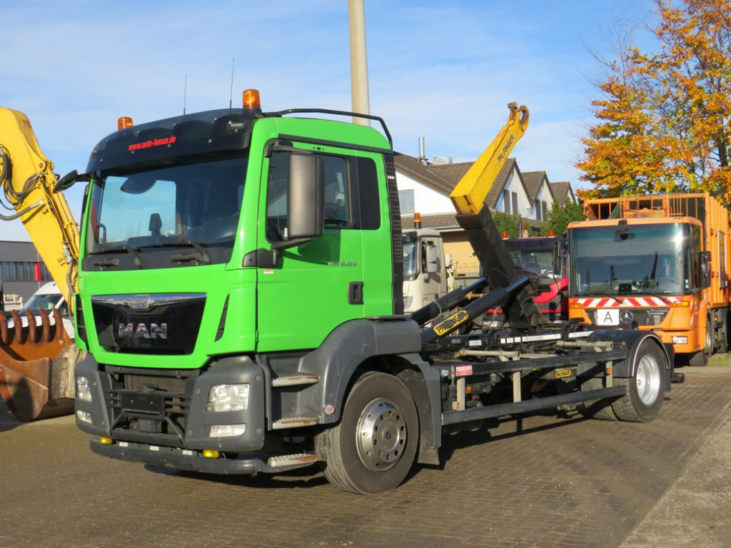 MAN TG-S 18.320 BL Abrollkipper - Hákový nosič kontajnerov: obrázok 1 MAN TG-S 18.320 BL Abrollkipper - Hákový nosič kontajnerov: obrázok 1