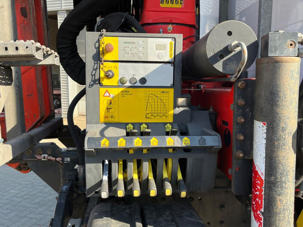 MAN TG-S 26.400 6x2-2 BL Pritsche Heckkran 5xhydr.Ausschub, Funk - Valníkový/ Plošinový nákladný automobil, Auto s hydraulickou rukou: obrázok 4 MAN TG-S 26.400 6x2-2 BL Pritsche Heckkran 5xhydr.Ausschub, Funk - Valníkový/ Plošinový nákladný automobil, Auto s hydraulickou rukou: obrázok 4