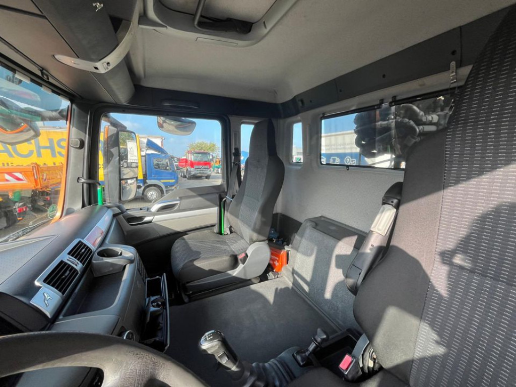 MAN TG-S 26.400 6x4H-2 BL Abrollkipper mit Kran Lift Lenk - Hákový nosič kontajnerov, Auto s hydraulickou rukou: obrázok 2 MAN TG-S 26.400 6x4H-2 BL Abrollkipper mit Kran Lift Lenk - Hákový nosič kontajnerov, Auto s hydraulickou rukou: obrázok 2