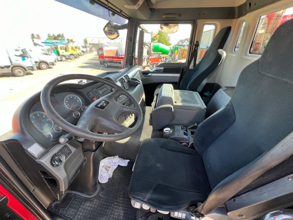 MAN TG-S 26.440 6x6 3-Achs Allradkipper Bordmatik - Sklápač: obrázok 5 MAN TG-S 26.440 6x6 3-Achs Allradkipper Bordmatik - Sklápač: obrázok 5