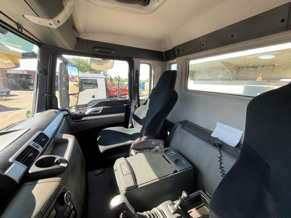 MAN TG-S 35.400 8x6H 4 Achs Muldenkipper Carnehl - Sklápač: obrázok 3 MAN TG-S 35.400 8x6H 4 Achs Muldenkipper Carnehl - Sklápač: obrázok 3