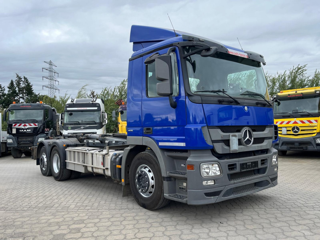 MERCEDES-BENZ Actros 2541 L6x2 Abrollkipper Meiller Schub+Knick - Hákový nosič kontajnerov: obrázok 5 MERCEDES-BENZ Actros 2541 L6x2 Abrollkipper Meiller Schub+Knick - Hákový nosič kontajnerov: obrázok 5
