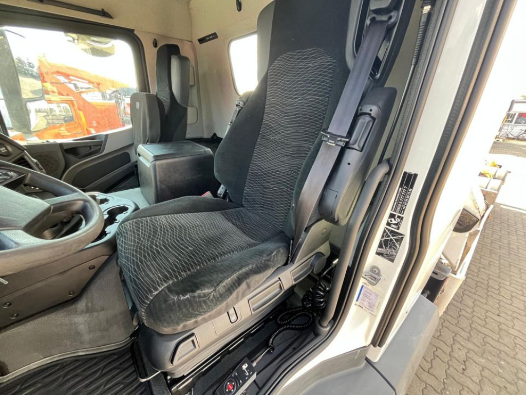 MERCEDES-BENZ Antos 2543 L 6x2 Abrollkipper mit Kran Funk+Greiferst. - Hákový nosič kontajnerov, Auto s hydraulickou rukou: obrázok 4 MERCEDES-BENZ Antos 2543 L 6x2 Abrollkipper mit Kran Funk+Greiferst. - Hákový nosič kontajnerov, Auto s hydraulickou rukou: obrázok 4
