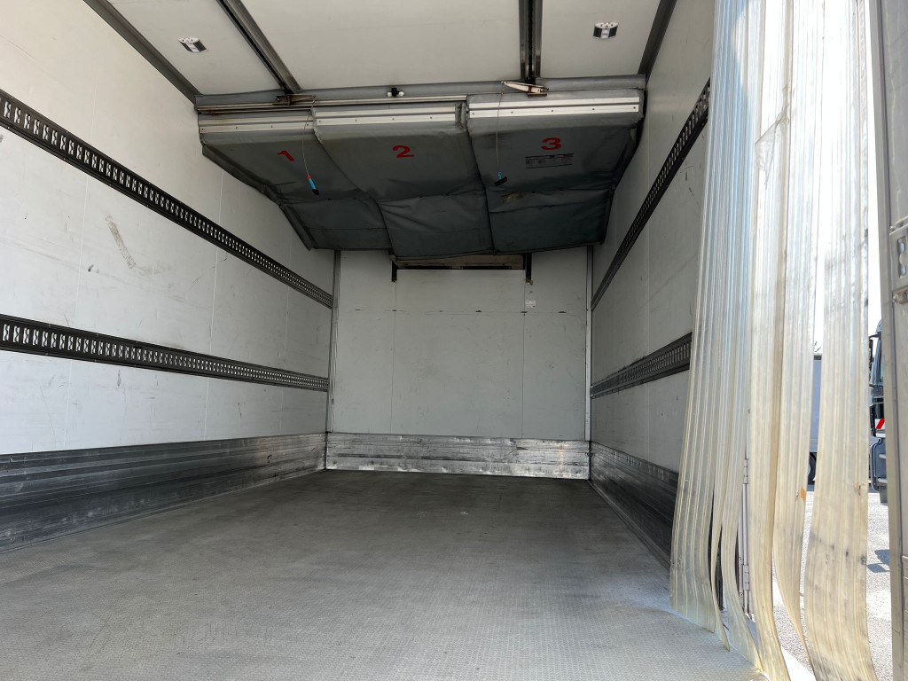 MERCEDES-BENZ Atego 1224 L Kühlkoffer LBW Tiefkühler 6,2m LBW - Chladirenské nákladné vozidlo: obrázok 4 MERCEDES-BENZ Atego 1224 L Kühlkoffer LBW Tiefkühler 6,2m LBW - Chladirenské nákladné vozidlo: obrázok 4