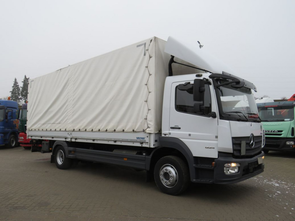 MERCEDES-BENZ Atego 1224 L Pritsche LBW LBW 1.5to - Plachtové nákladné vozidlo: obrázok 4 MERCEDES-BENZ Atego 1224 L Pritsche LBW LBW 1.5to - Plachtové nákladné vozidlo: obrázok 4