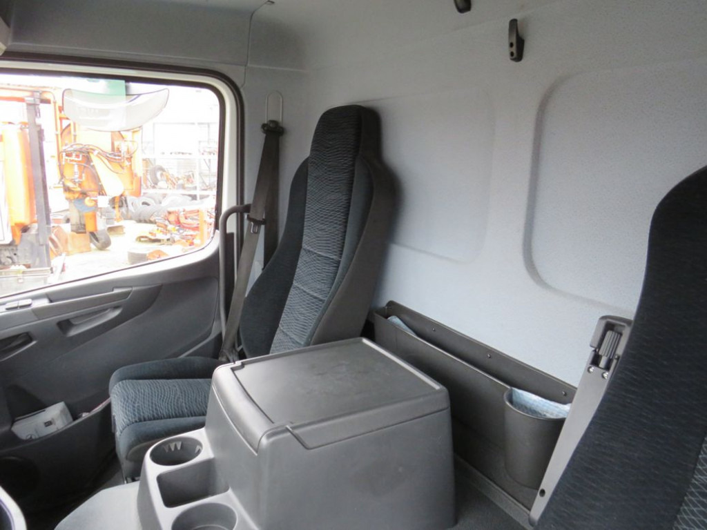 MERCEDES-BENZ Atego 1224 L Pritsche LBW LBW 1.5to - Plachtové nákladné vozidlo: obrázok 3 MERCEDES-BENZ Atego 1224 L Pritsche LBW LBW 1.5to - Plachtové nákladné vozidlo: obrázok 3