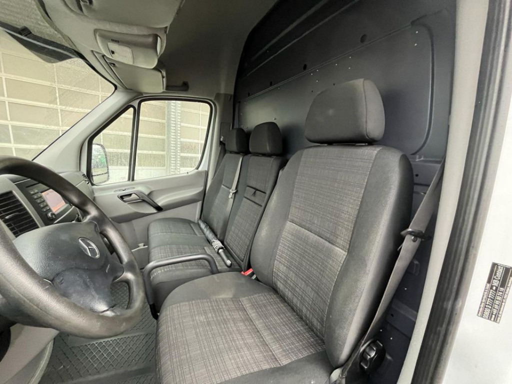 MERCEDES-BENZ Sprinter 316 CDI Kasten - Furgon: obrázok 4 MERCEDES-BENZ Sprinter 316 CDI Kasten - Furgon: obrázok 4