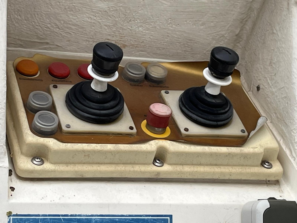 MERCEDES-BENZ Vario 612 D Hubarbeitsbühne Arbeitshöhe 18m - Automobilová plošina: obrázok 3 MERCEDES-BENZ Vario 612 D Hubarbeitsbühne Arbeitshöhe 18m - Automobilová plošina: obrázok 3