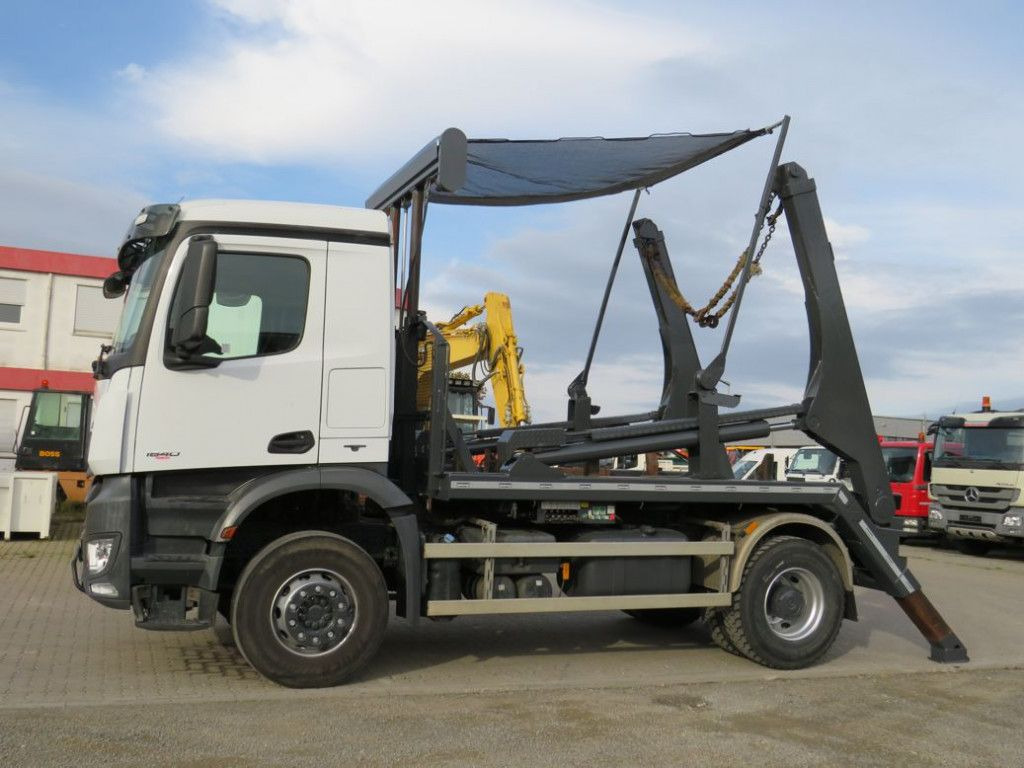 Mercedes-Benz Actros 1840 K 4x2 Absetzkipper Euro 6 - Ramenový nosič kontajnerov: obrázok 5 Mercedes-Benz Actros 1840 K 4x2 Absetzkipper Euro 6 - Ramenový nosič kontajnerov: obrázok 5