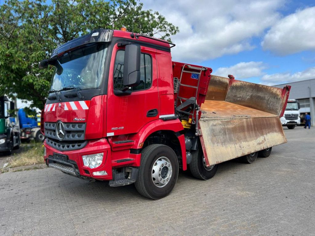Mercedes-Benz Arocs 3243 8x4 4-Achs Kipper Bordmatik - Sklápač: obrázok 1 Mercedes-Benz Arocs 3243 8x4 4-Achs Kipper Bordmatik - Sklápač: obrázok 1
