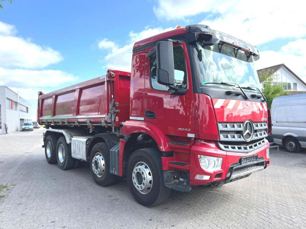 Mercedes-Benz Arocs 3243 8x4 4-Achs Kipper Bordmatik - Sklápač: obrázok 2 Mercedes-Benz Arocs 3243 8x4 4-Achs Kipper Bordmatik - Sklápač: obrázok 2