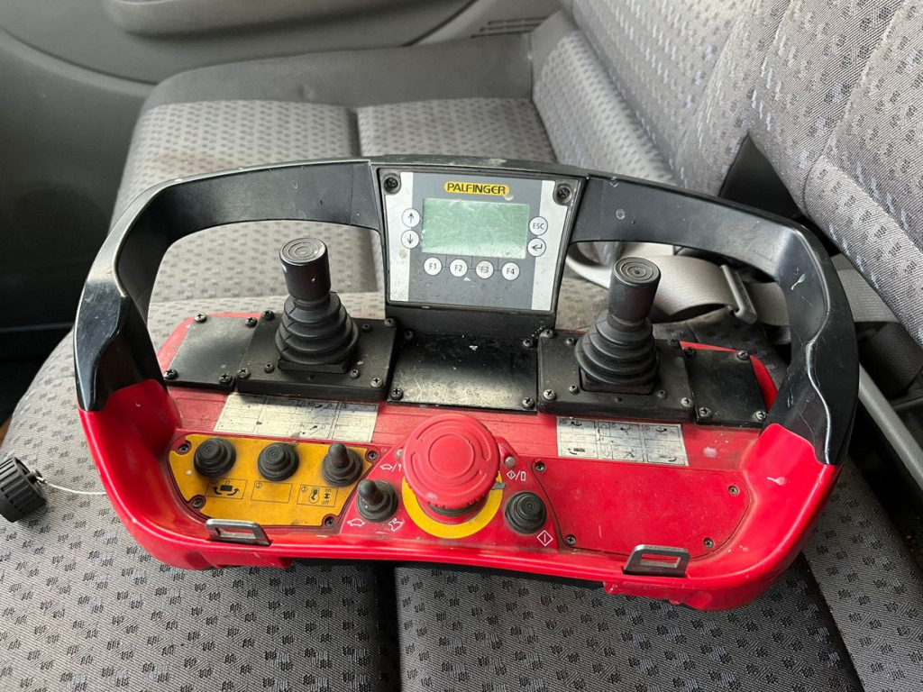 NISSAN (E) NISSAN (E) Cabstar Hubarbeitsbühne 35.13 Palfinger 14mtr - Automobilová plošina: obrázok 5 NISSAN (E) NISSAN (E) Cabstar Hubarbeitsbühne 35.13 Palfinger 14mtr - Automobilová plošina: obrázok 5